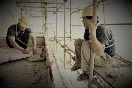 धिक्कारलाई धिक्कार्दै उ